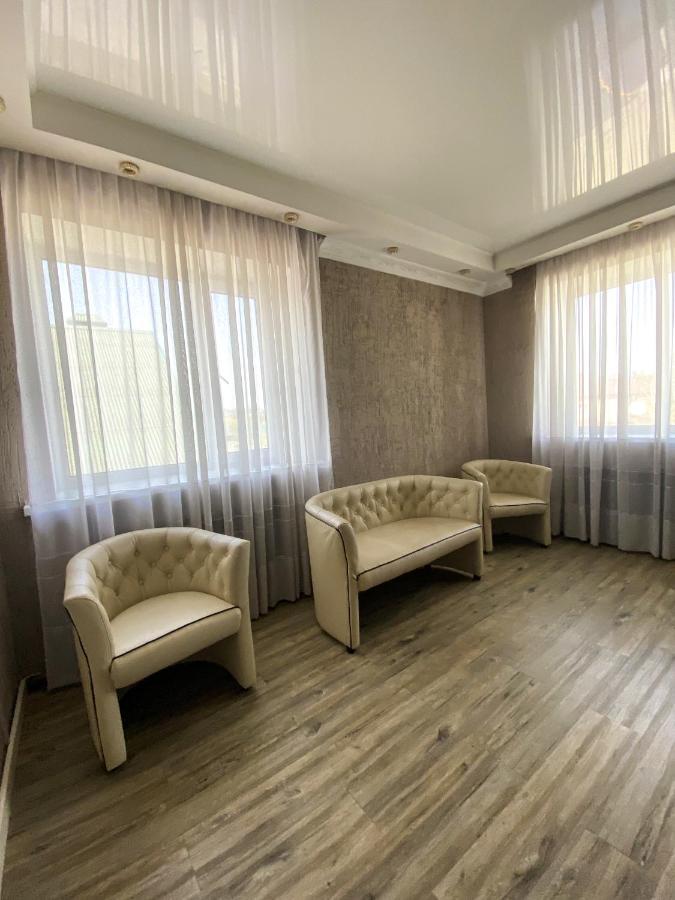 Al Baraka Bed & Breakfast Borovoe Bagian luar foto